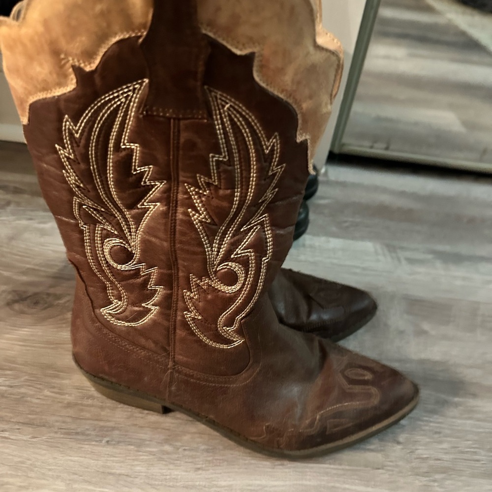 Brown and Tan Western Cowboy Boots